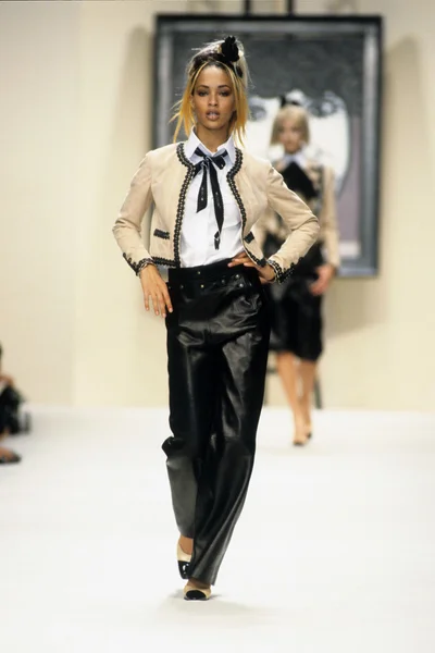 Look 98
